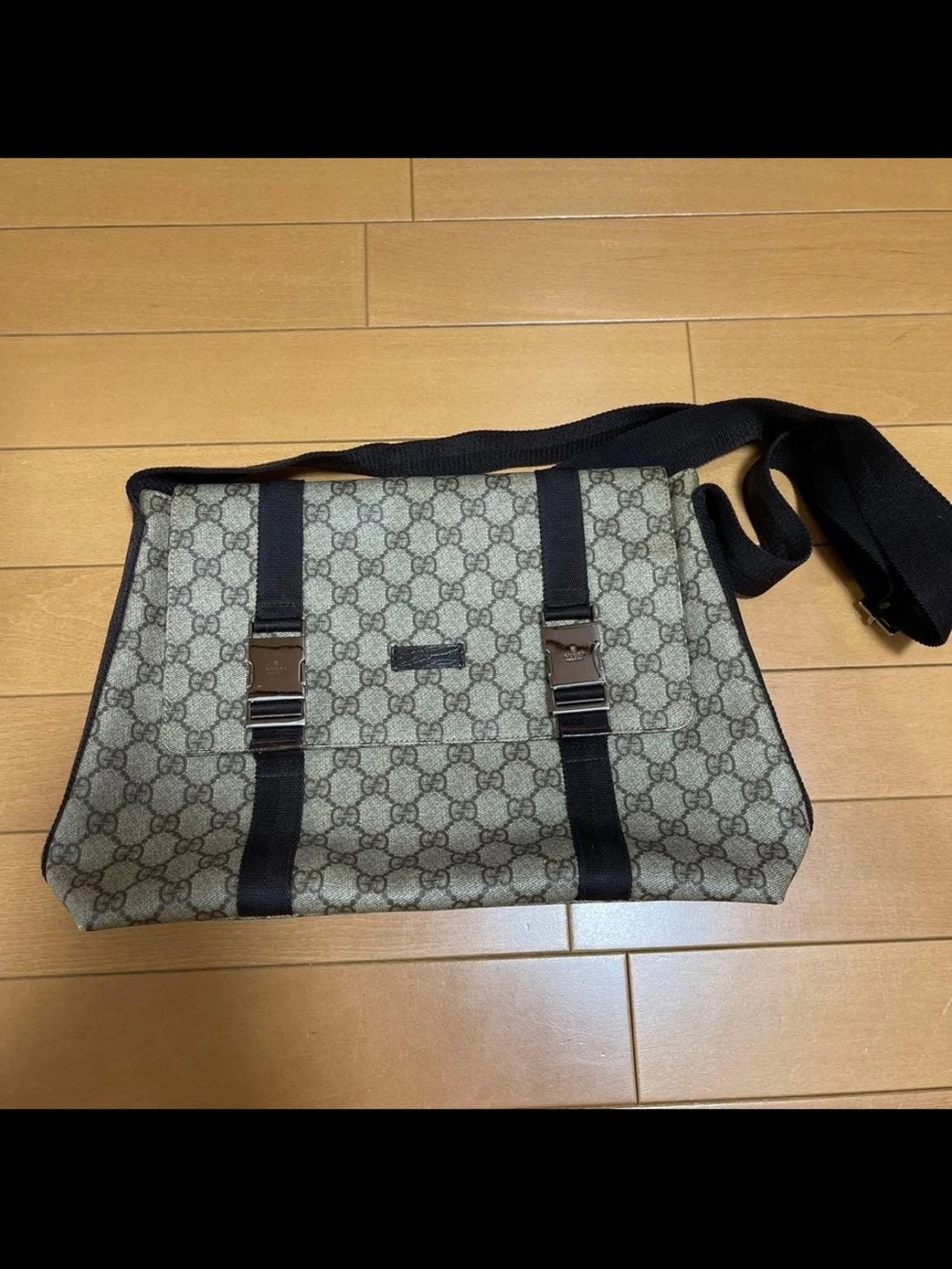 Gucci Brown GG Canvas Messenger Bag with Black Strap